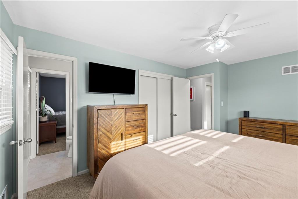 7301 Robinson Street