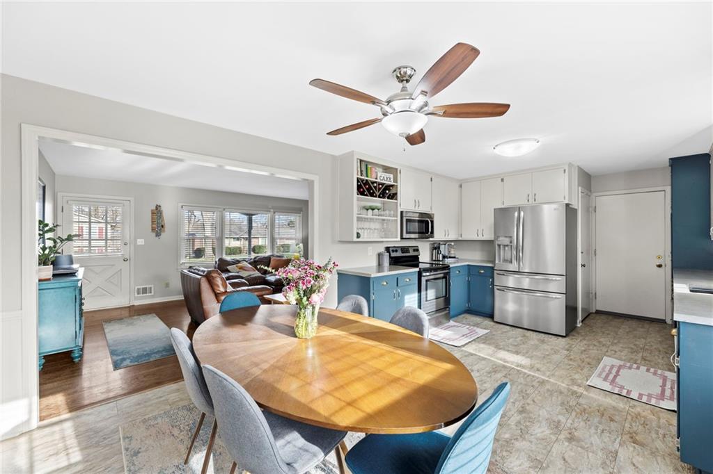 7301 Robinson Street