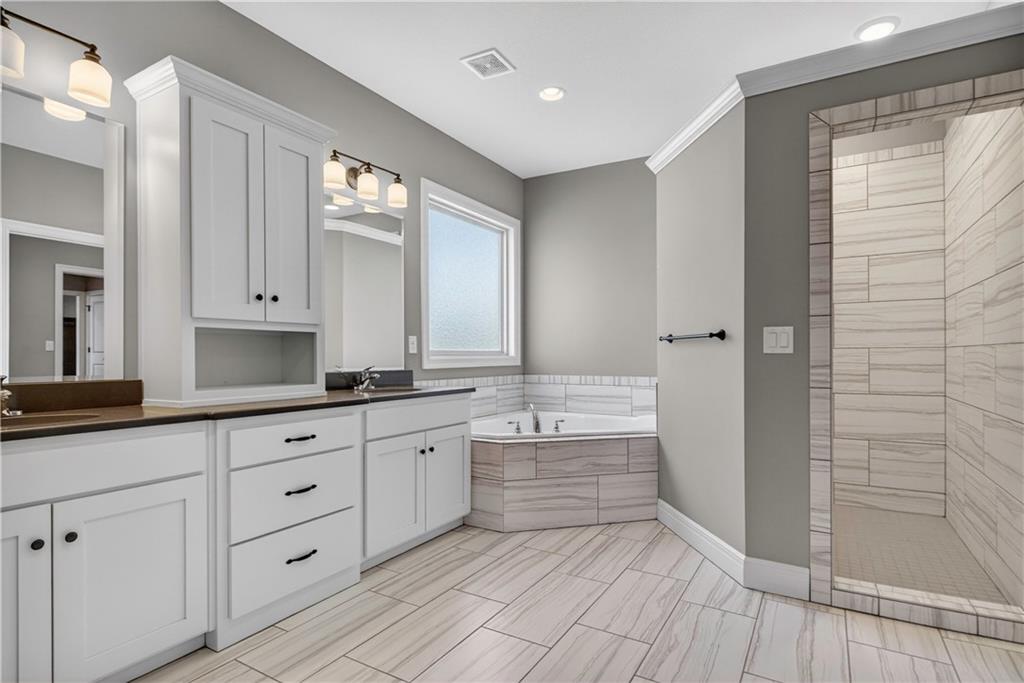 25003 W 86th Terrace