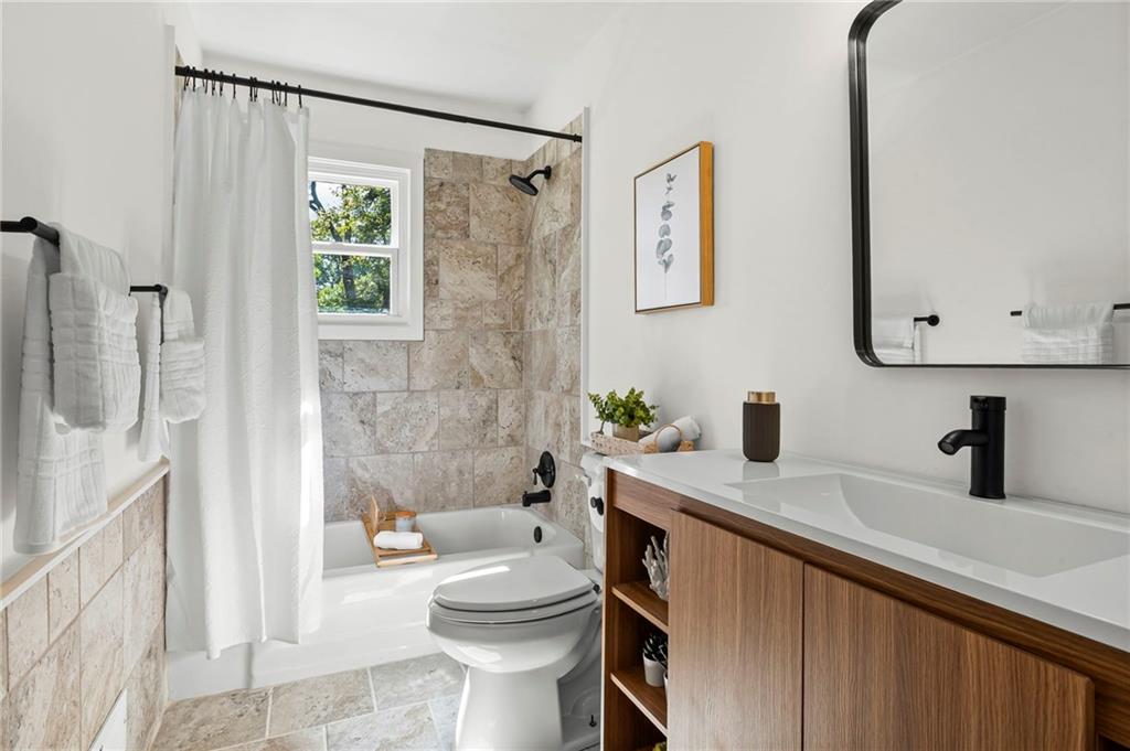 11029 E 53rd Terrace