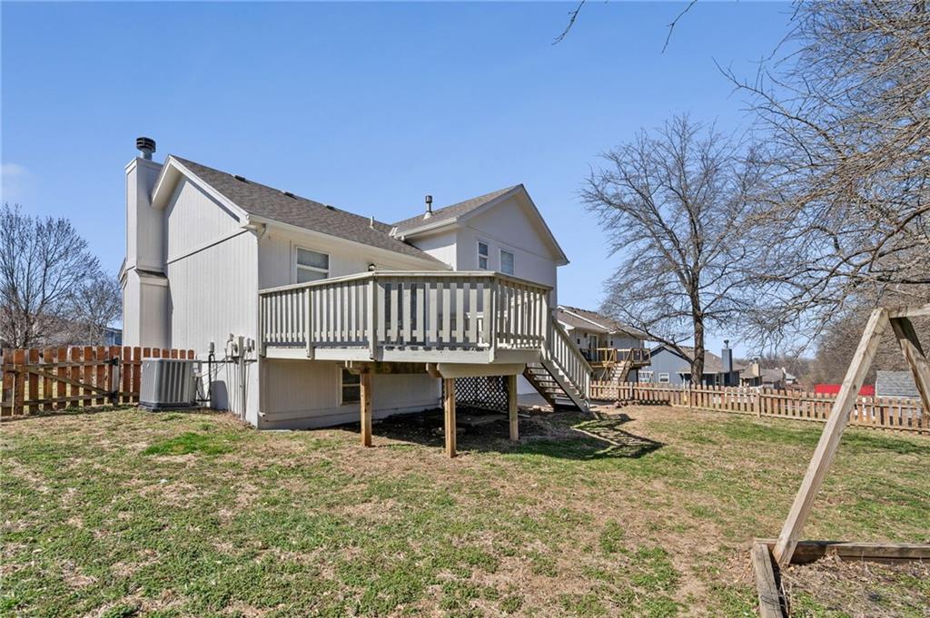 901 PINE CREST Avenue