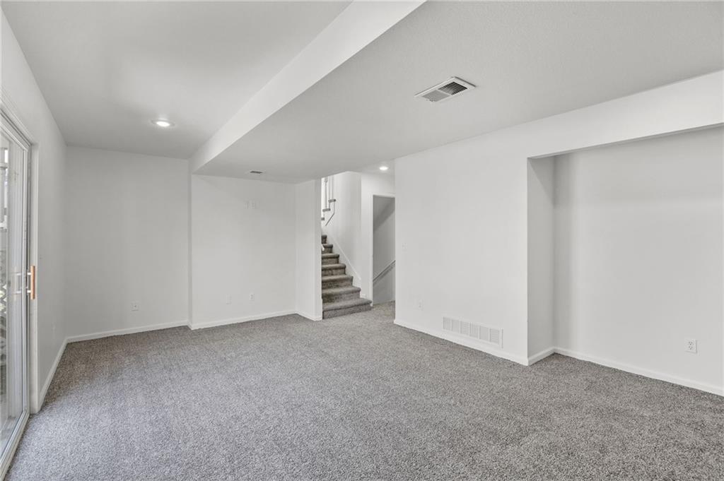 901 PINE CREST Avenue