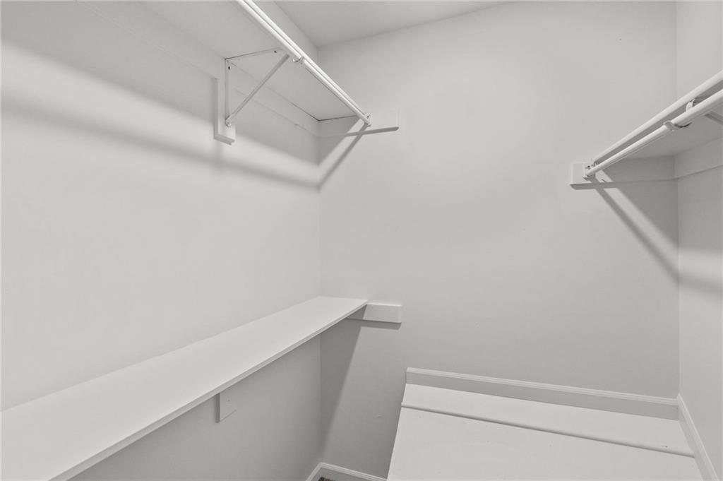 901 PINE CREST Avenue