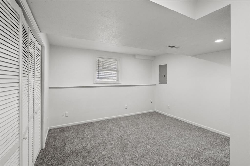 901 PINE CREST Avenue