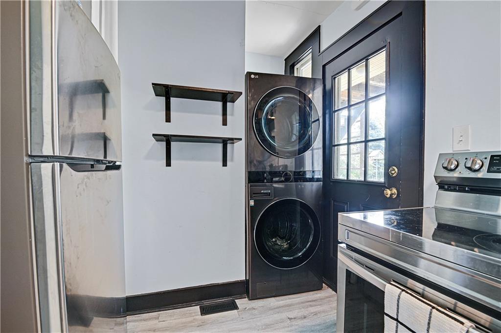 4311 Mercier Street Unit: 1N