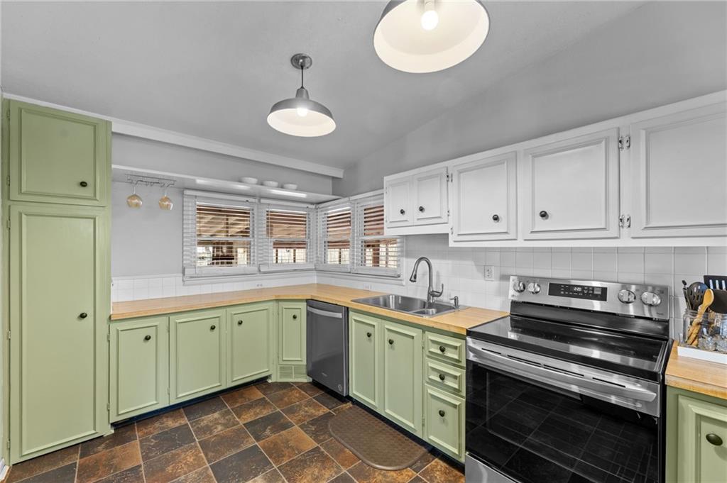 503 1st Street