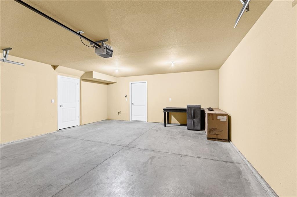 5245 Overland Drive Unit: B24