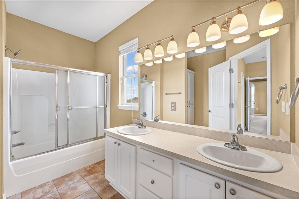 5245 Overland Drive Unit: B24