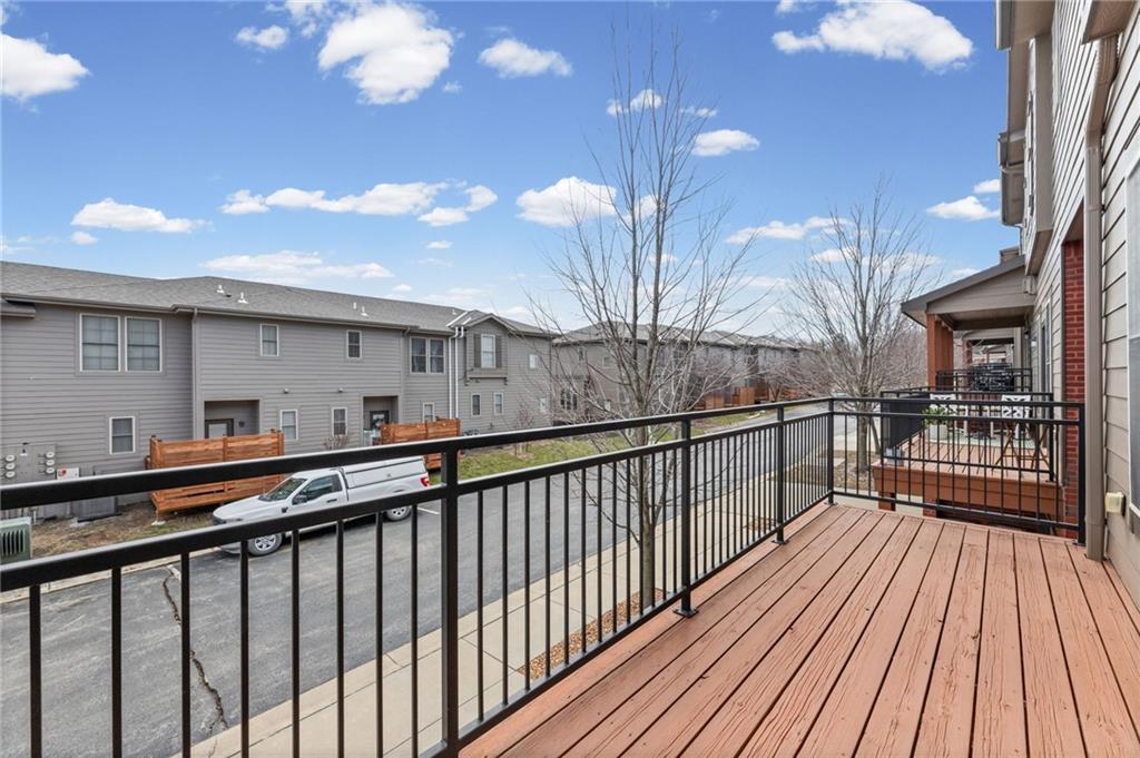 5245 Overland Drive Unit: B24