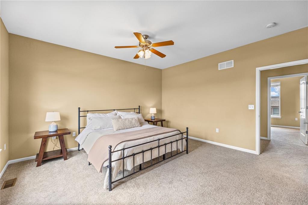 5245 Overland Drive Unit: B24