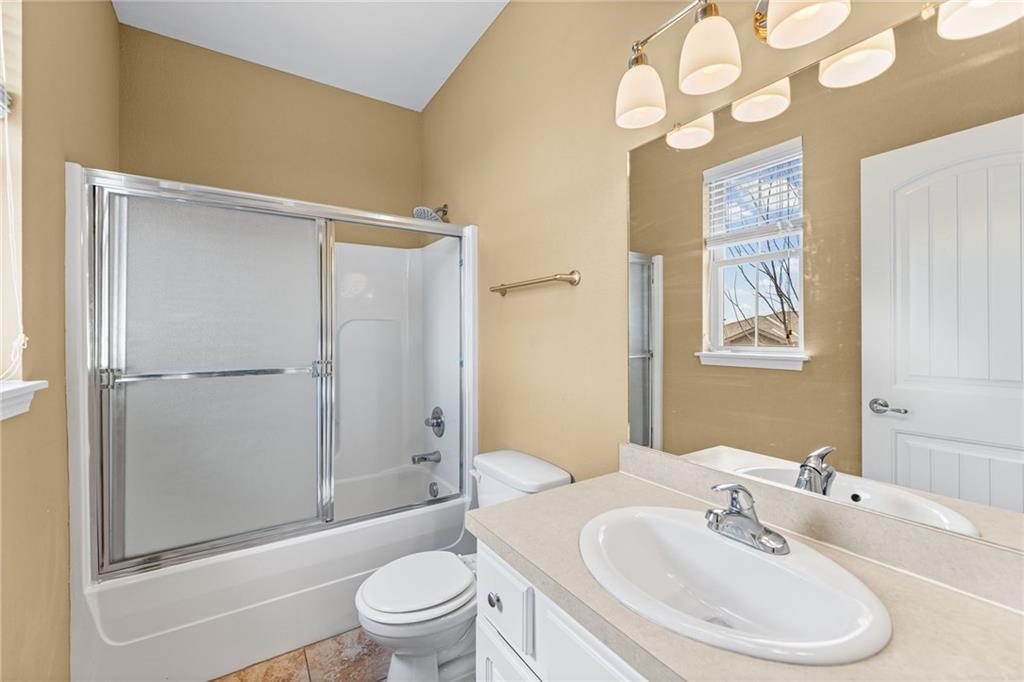 5245 Overland Drive Unit: B24