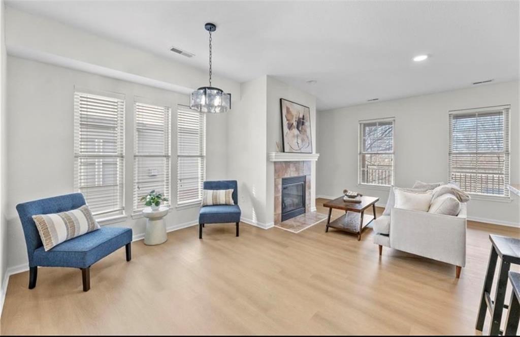 5245 Overland Drive Unit: B27