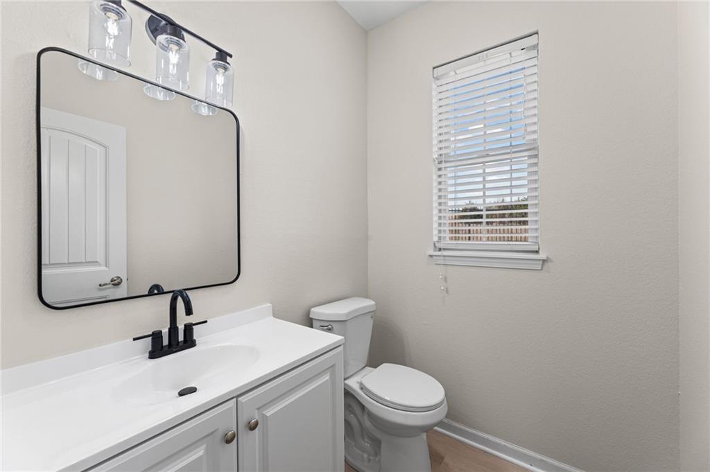 5245 Overland Drive Unit: B27