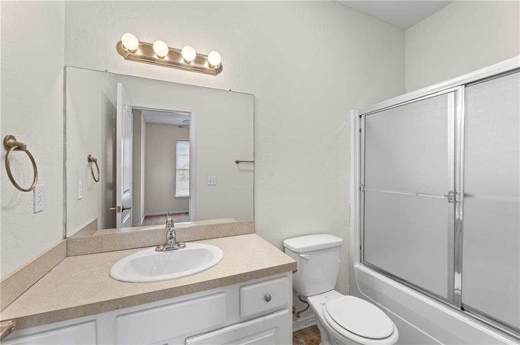 5245 Overland Drive Unit: B27