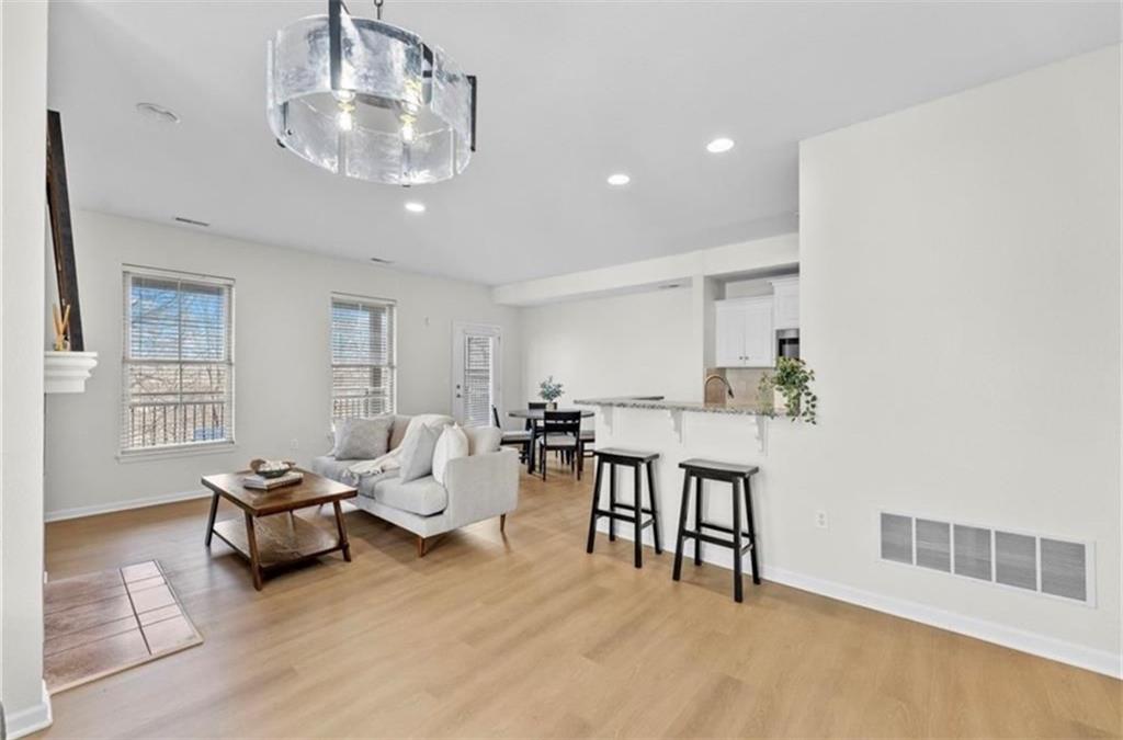 5245 Overland Drive Unit: B27