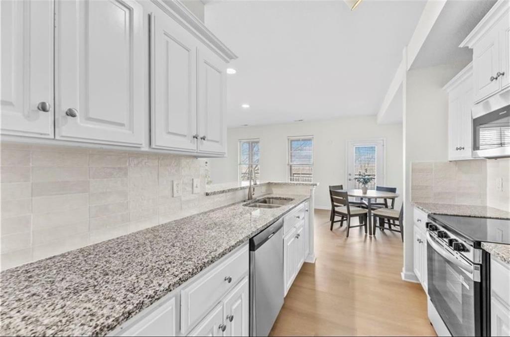 5245 Overland Drive Unit: B27