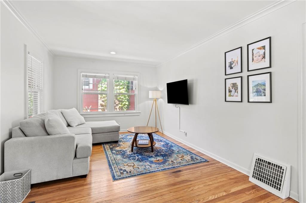 18 E 72nd Street