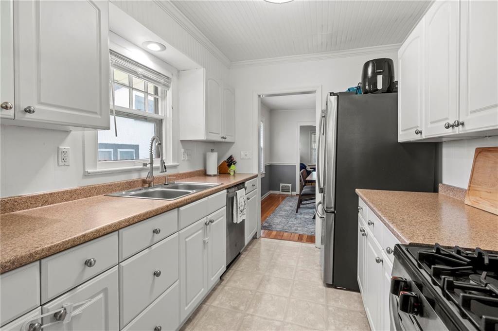 18 E 72nd Street
