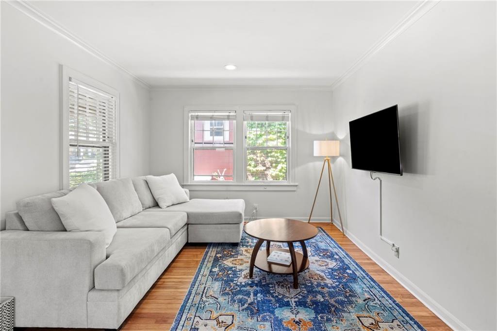 18 E 72nd Street