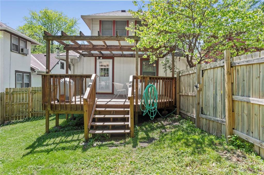 18 E 72nd Street