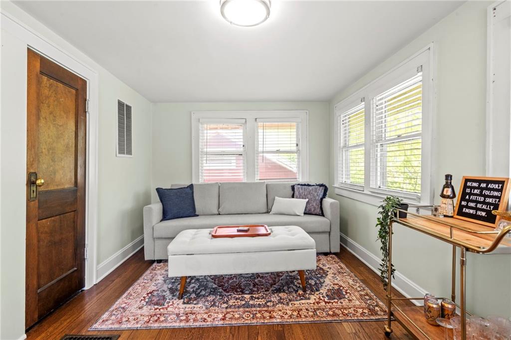 18 E 72nd Street