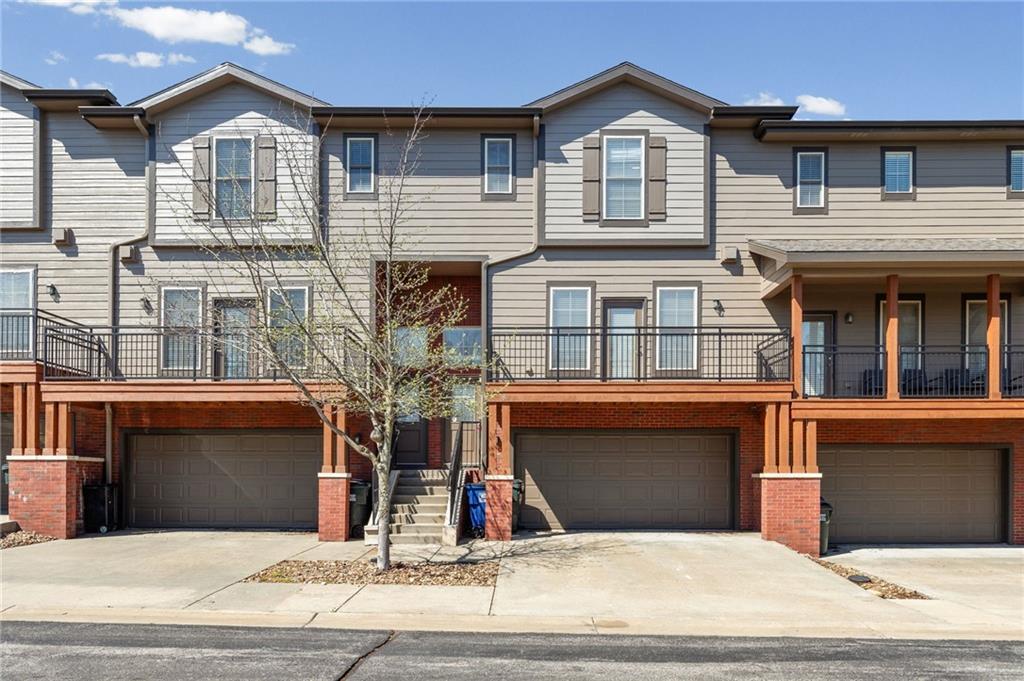 5245 Overland Drive Unit: C8
