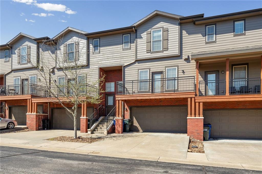 5245 Overland Drive Unit: C8