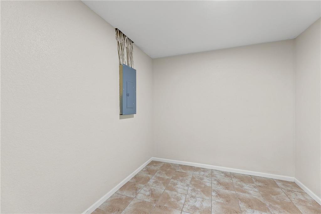 5245 Overland Drive Unit: C8