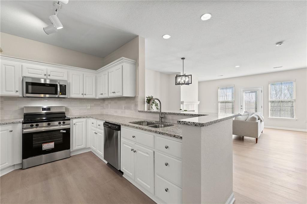 5245 Overland Drive Unit: C8