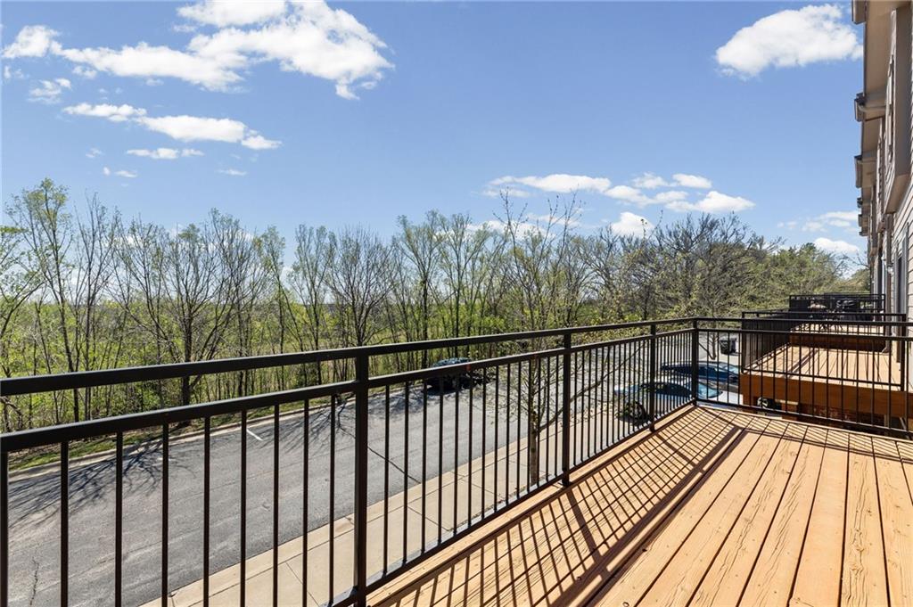 5245 Overland Drive Unit: C8