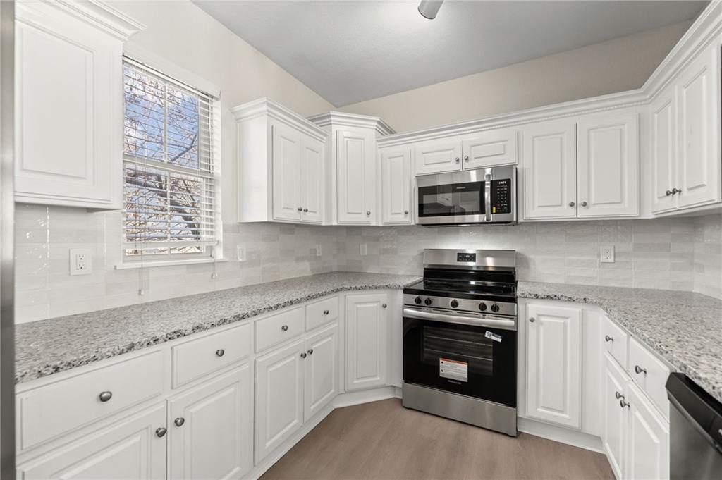 5245 Overland Drive Unit: C8
