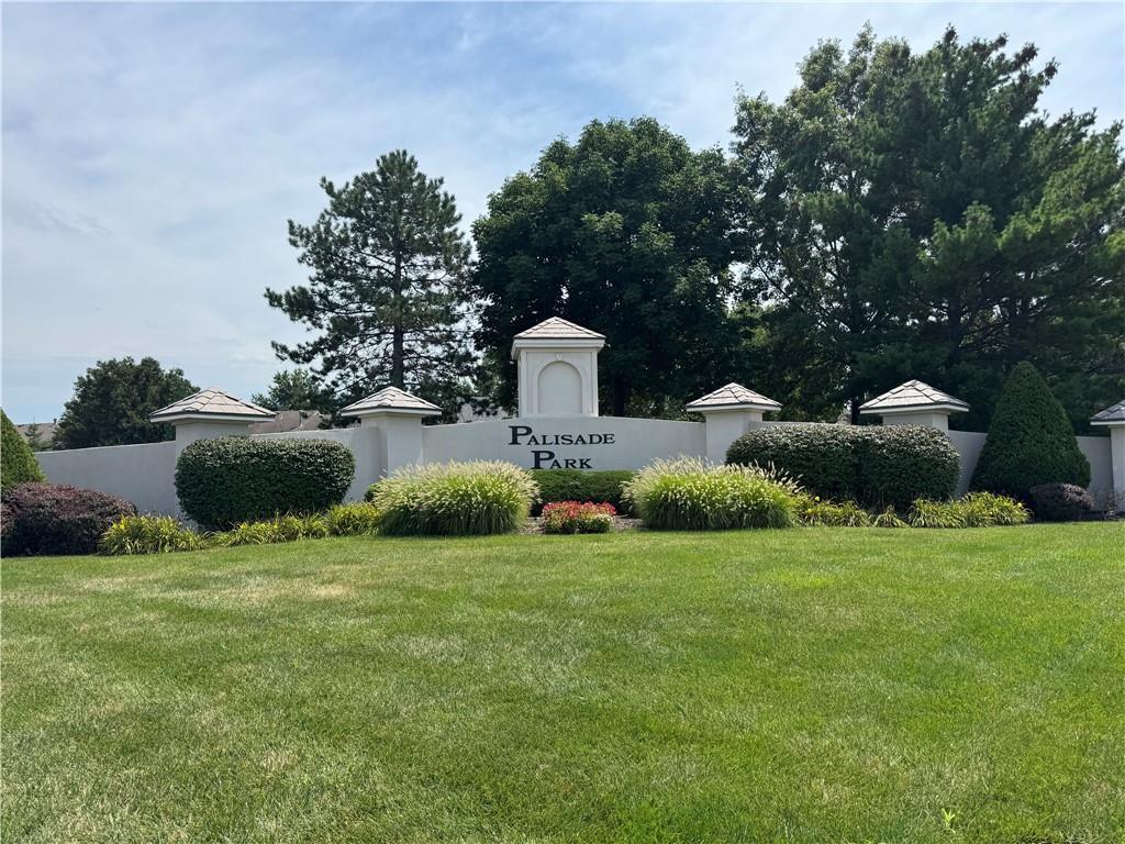 15915 S Avalon Street