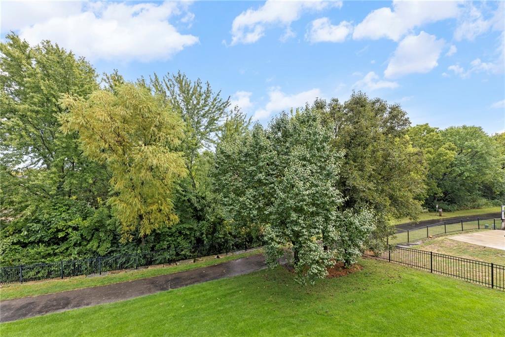 15915 S Avalon Street