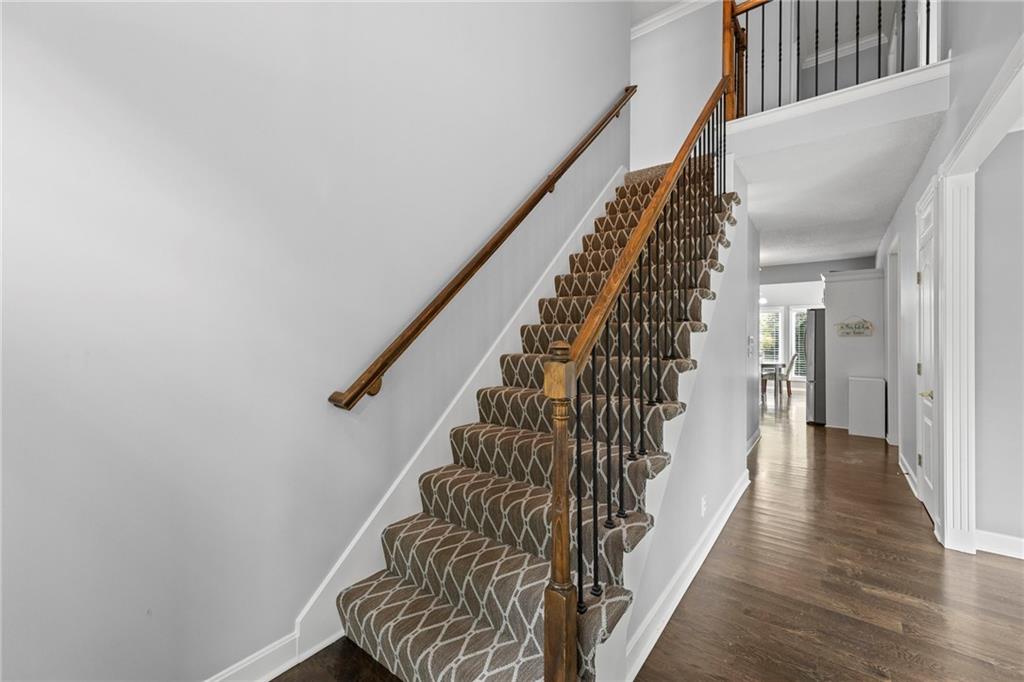 15915 S Avalon Street