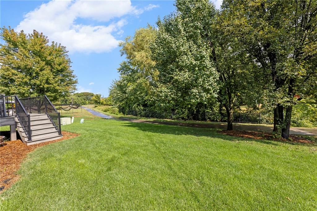 15915 S Avalon Street