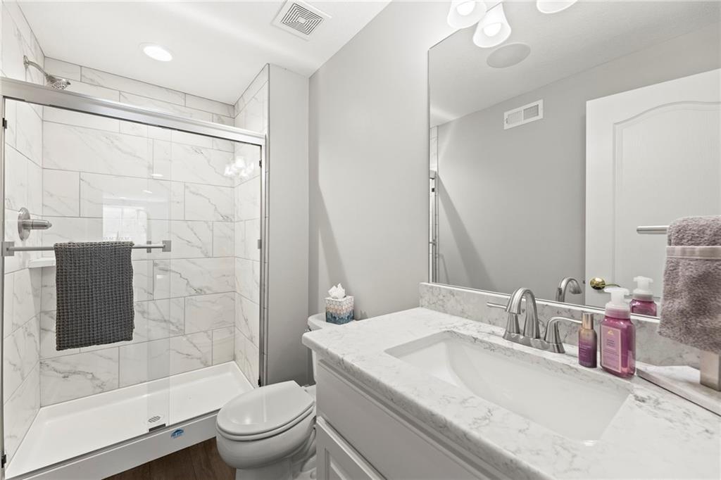 15915 S Avalon Street