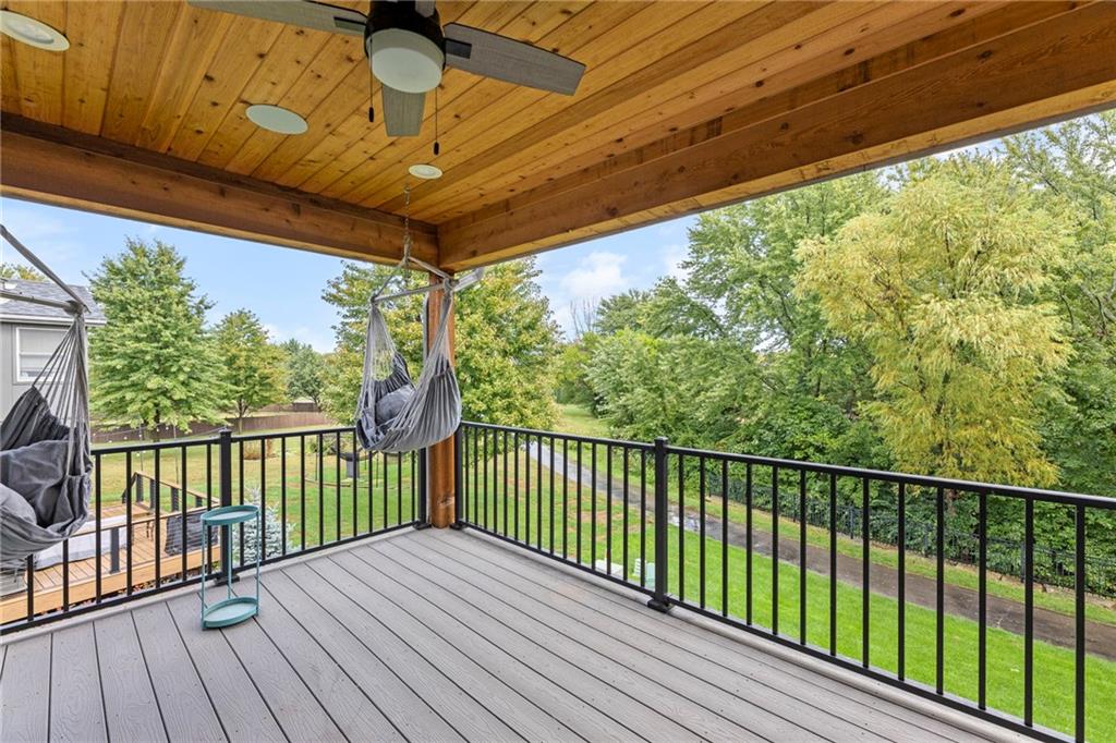 15915 S Avalon Street