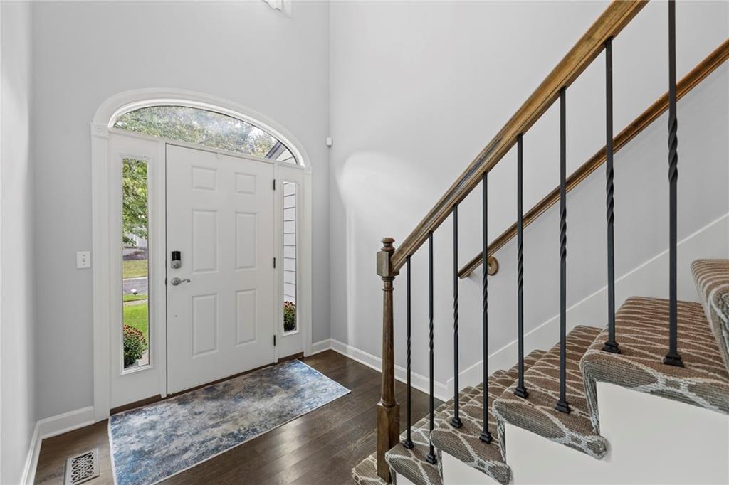 15915 S Avalon Street