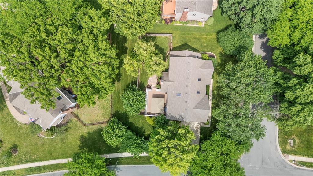 11408 Hemlock Street