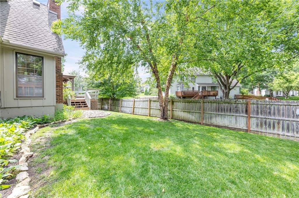 11408 Hemlock Street