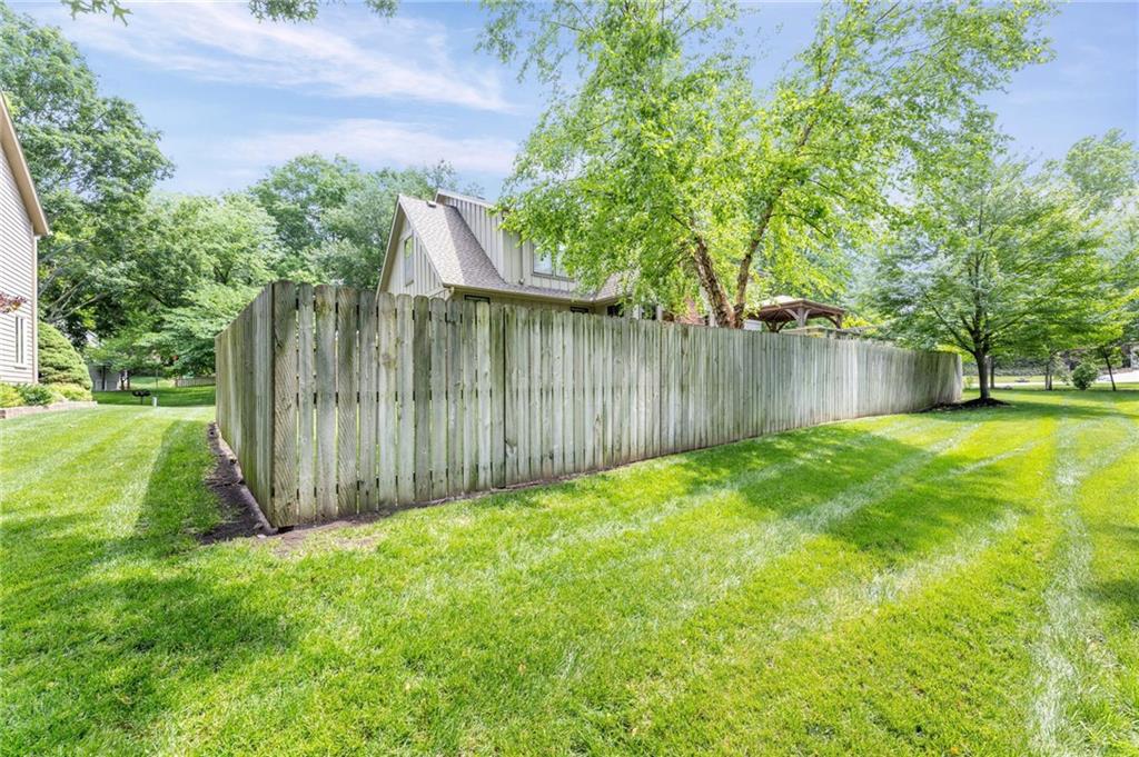 11408 Hemlock Street