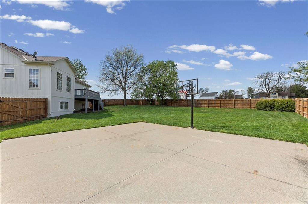 12155 S TALLGRASS Drive