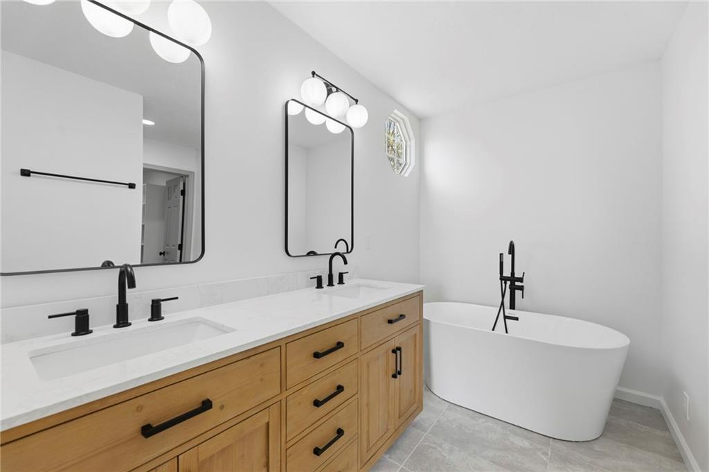 12155 S TALLGRASS Drive