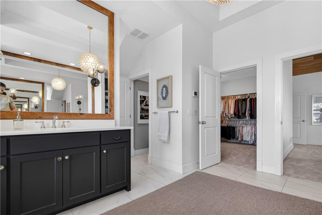 16404 Rosehill Street