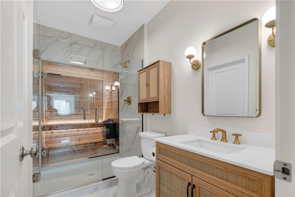 16404 Rosehill Street