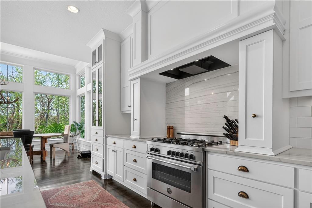 16404 Rosehill Street