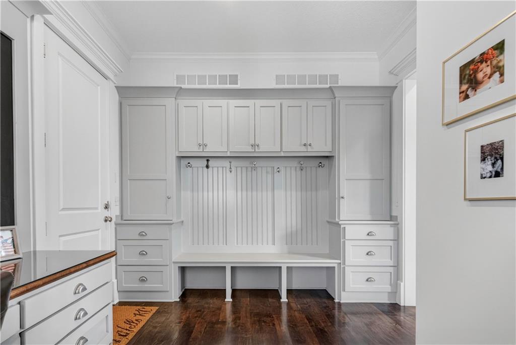 16404 Rosehill Street