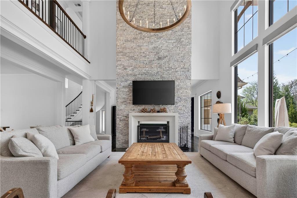 16404 Rosehill Street