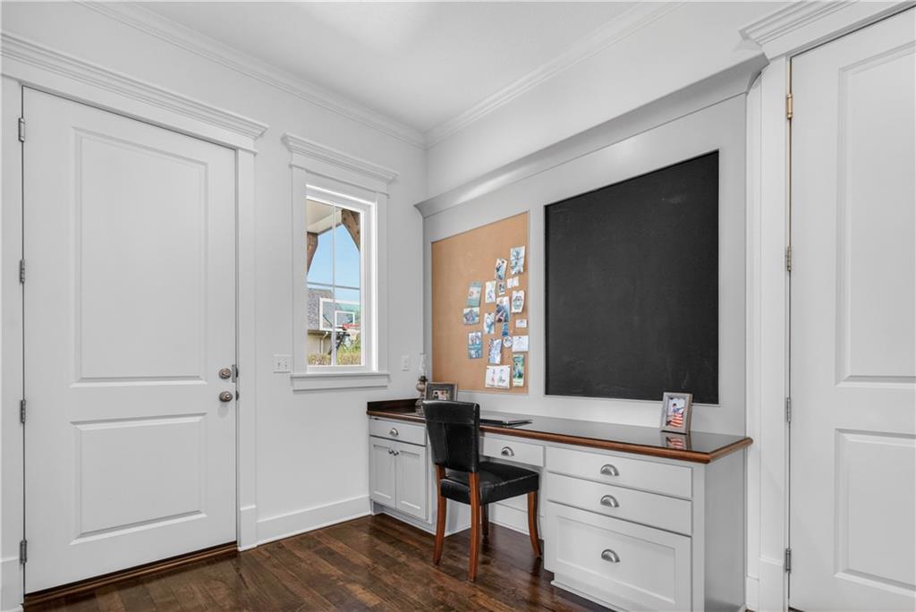 16404 Rosehill Street