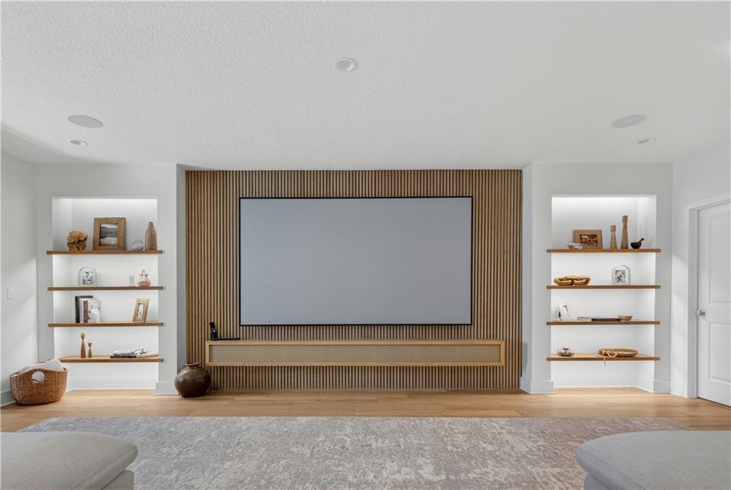 16404 Rosehill Street